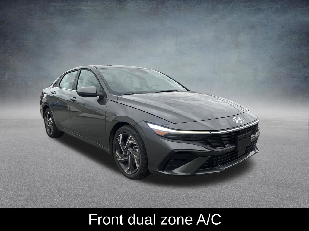 Used 2025 Hyundai Elantra SEL image 8