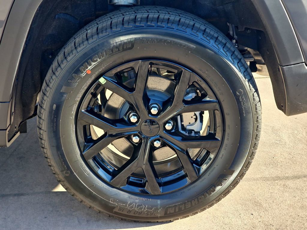 New 2025 Jeep Grand Cherokee Altitude image 37