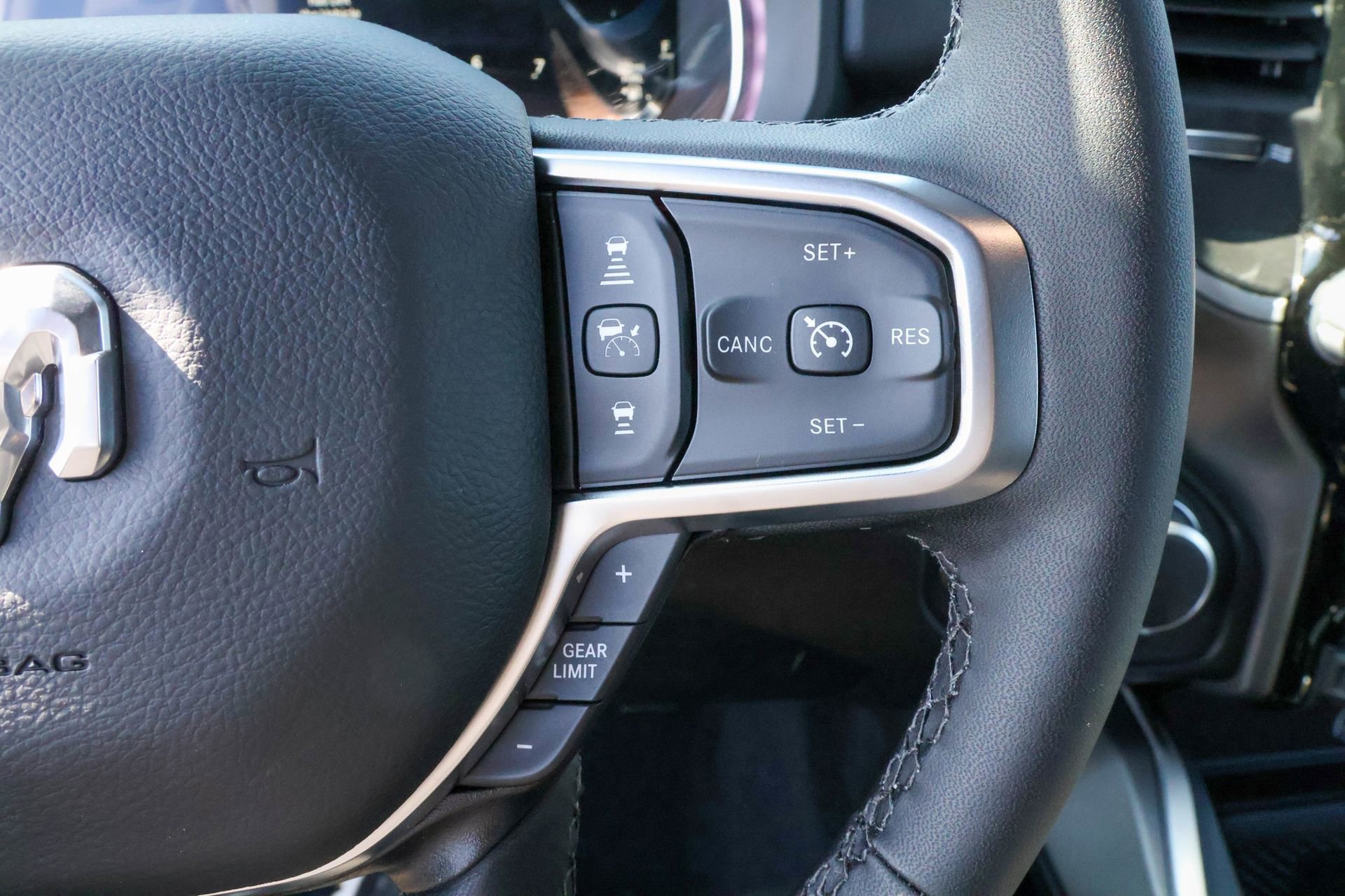 New 2026 RAM 1500 4x4 Crew Cab image 26