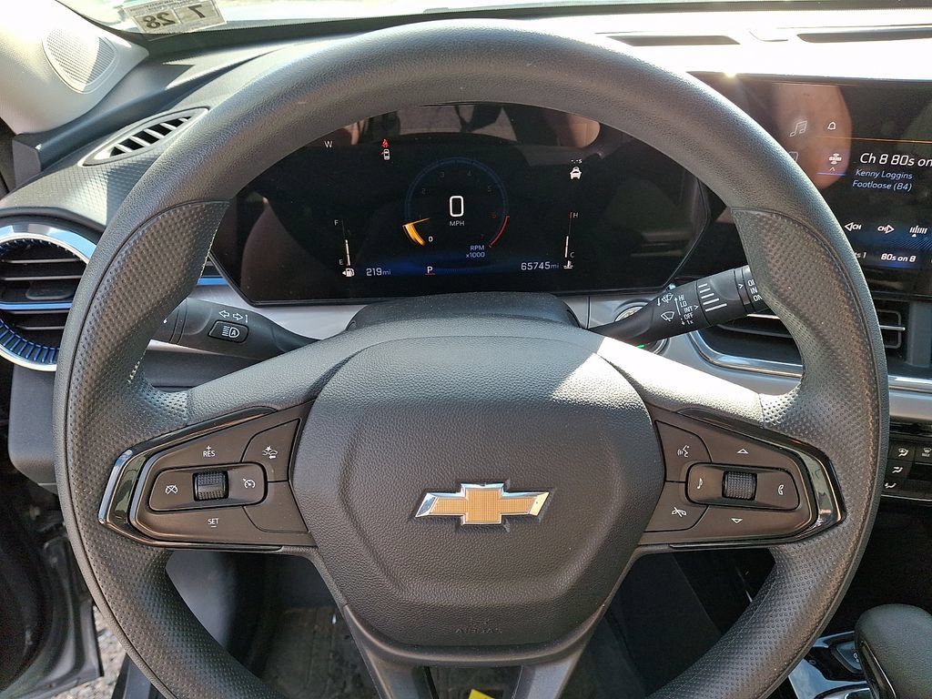 Used 2024 Chevrolet Trax LT FWD image 18