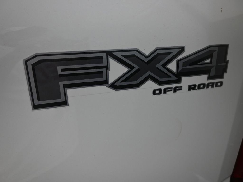 New 2026 Ford F250 Lariat w/ Black Appearance Package image 23