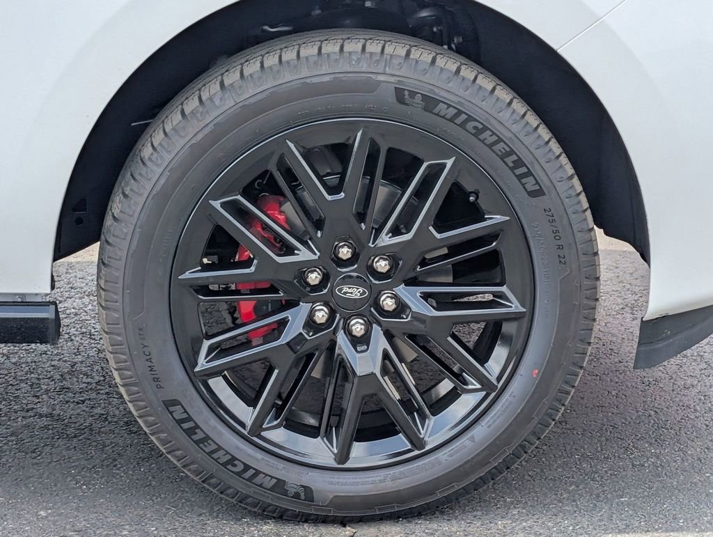 New 2025 Ford Expedition Platinum w/ Stealth Performance Package image 19