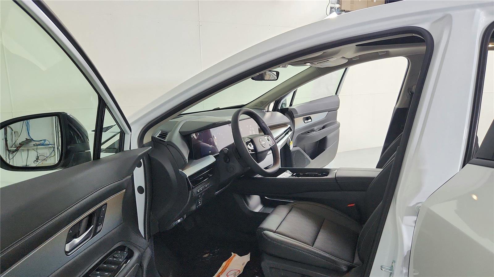 New 2026 Nissan Murano Platinum w/ Cargo Package AWD/4WD image 9