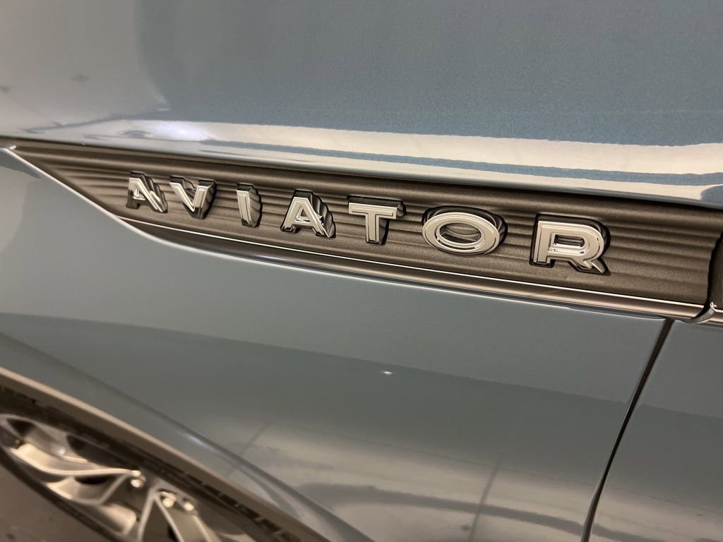 Used 2026 Lincoln Aviator Reserve image 36