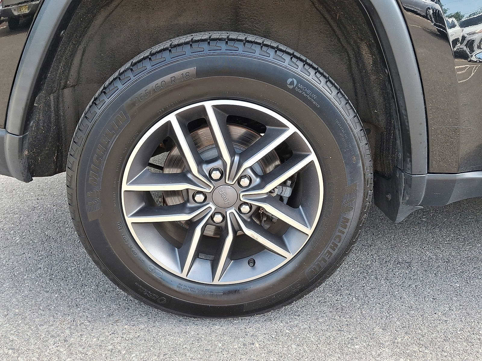 Used 2020 Jeep Grand Cherokee Limited AWD/4WD image 33