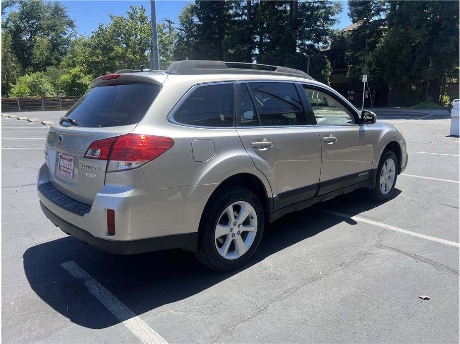 Used 2014 Subaru Outback 2.5i Premium w/ Popular Package #1B AWD/4WD image 7