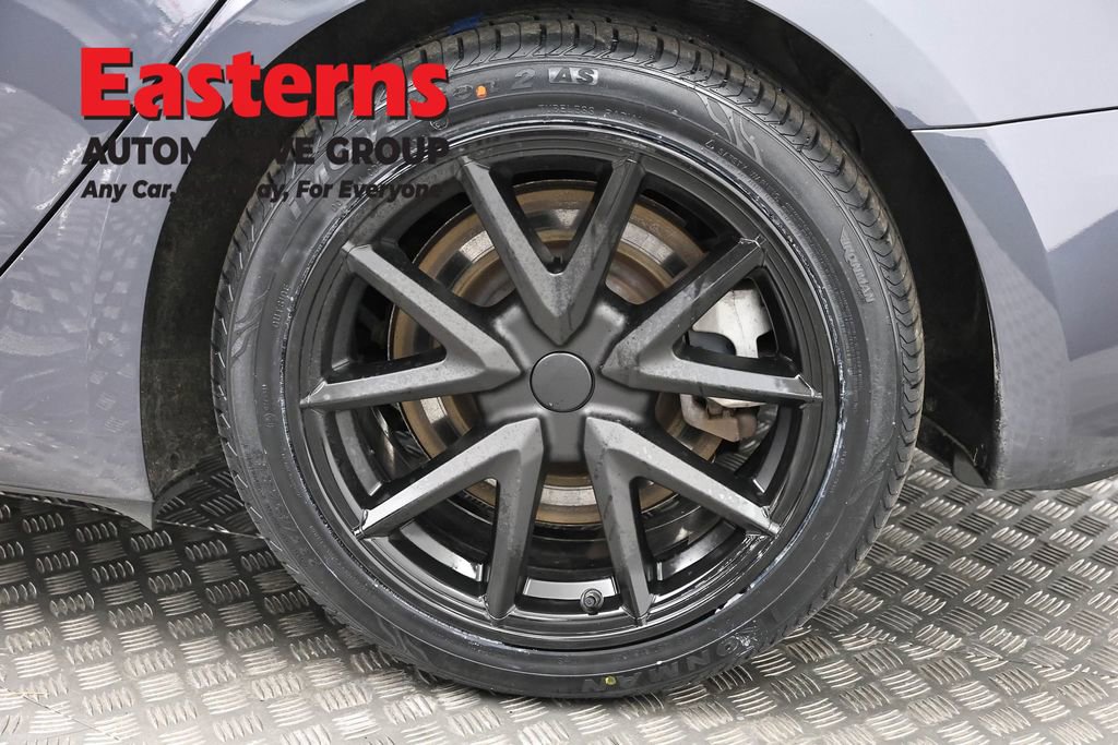 Used 2023 Tesla Model 3 Standard Range image 28