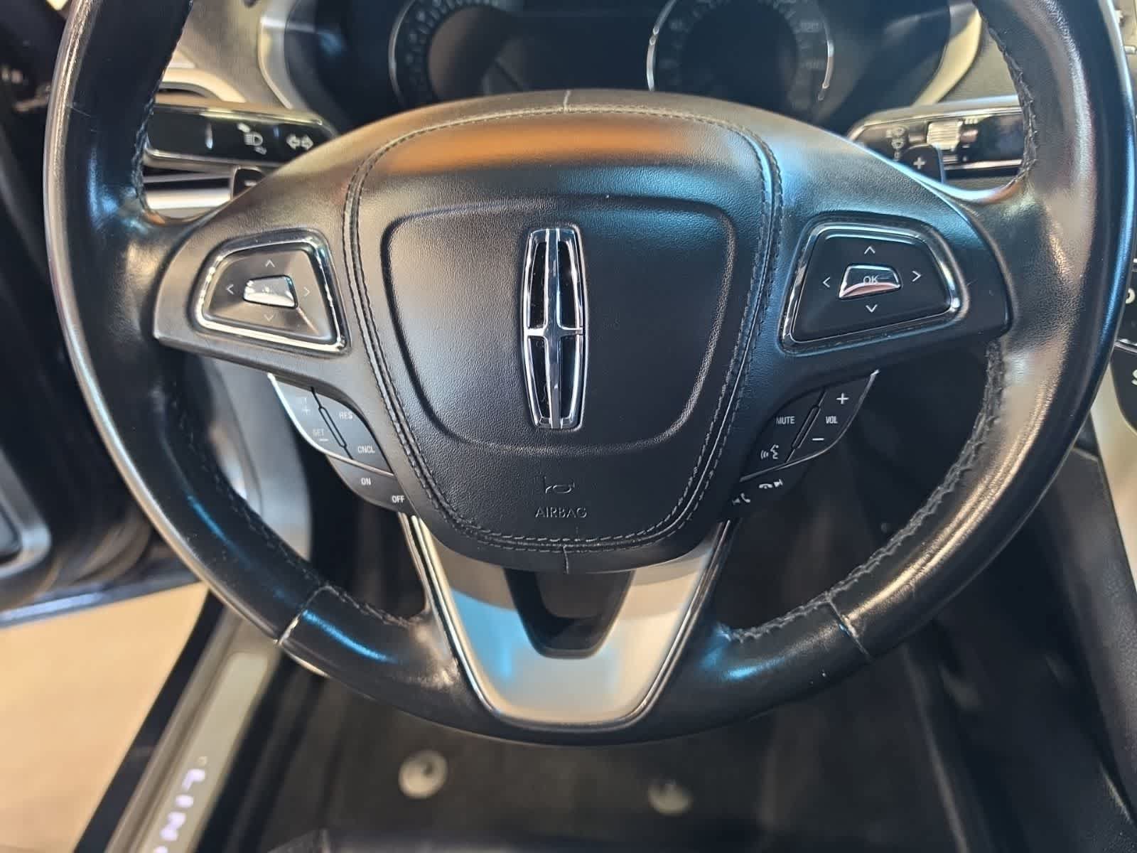 Used 2018 Lincoln MKZ Premiere FWD image 21
