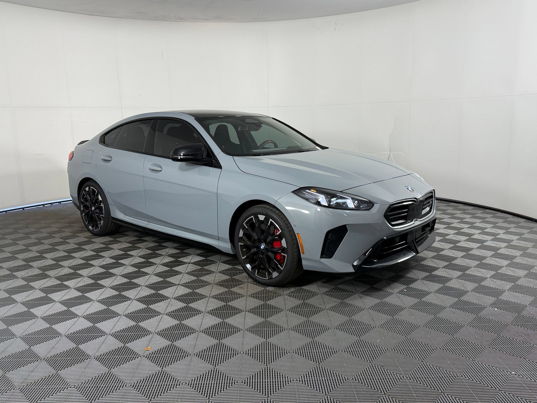 Used 2026 BMW M235i xDrive w/ Technology Package AWD/4WD image 7