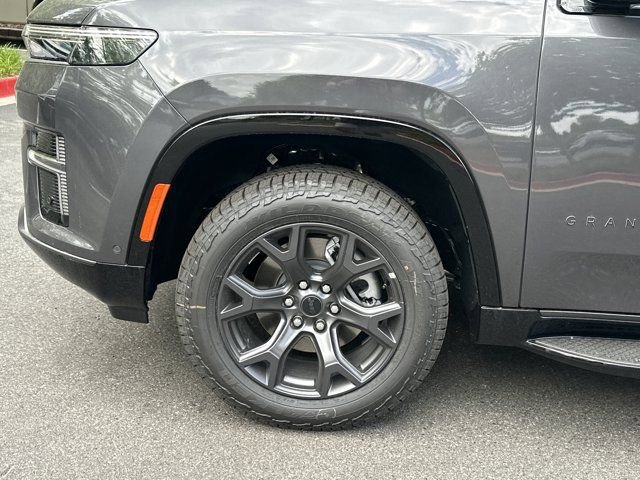 New 2026 Jeep Grand Wagoneer 4WD image 13