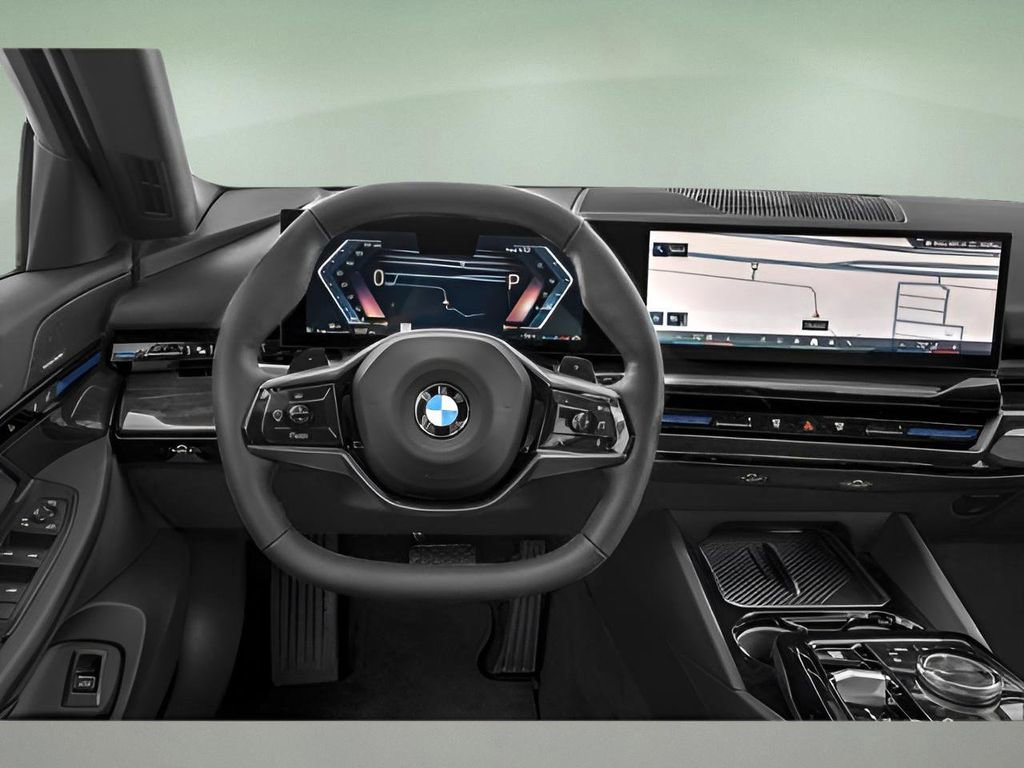 Used 2025 BMW 530i xDrive image 10