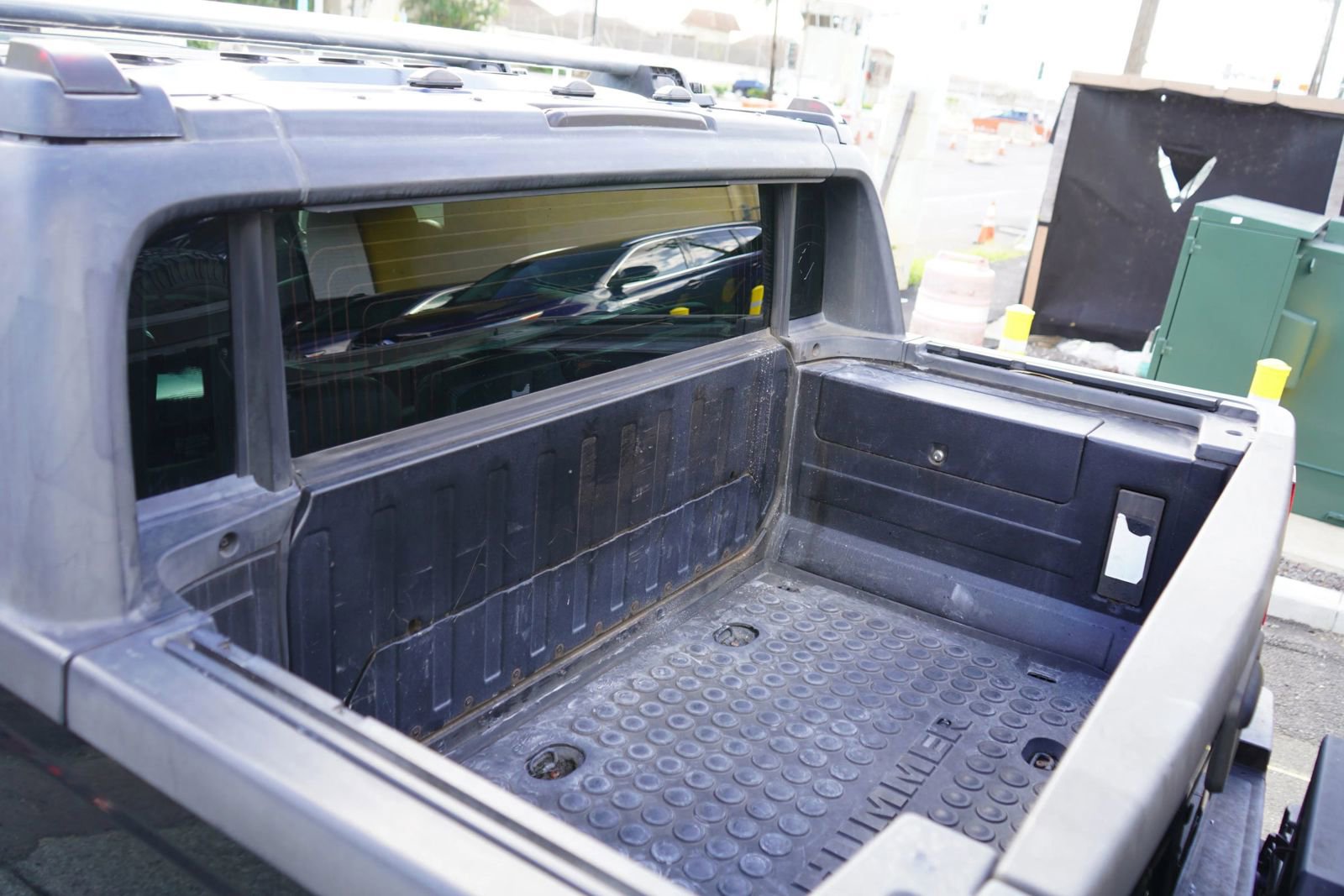 Used 2005 HUMMER H2 SUT w/ Preferred Equipment Group image 27