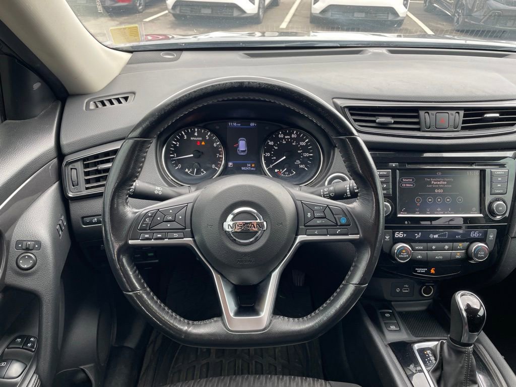 Used 2019 Nissan Rogue SV w/ Premium Package image 13