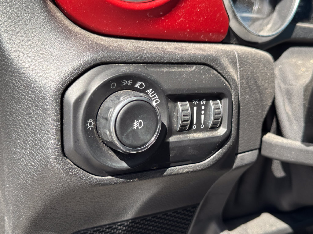 Used 2021 Jeep Wrangler Rubicon AWD/4WD image 8