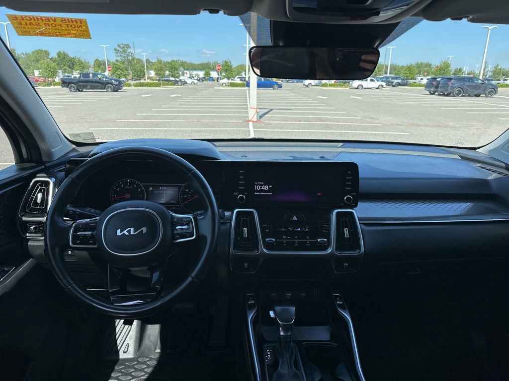 Used 2022 Kia Sorento S w/ Panoramic Sunroof Package FWD image 19