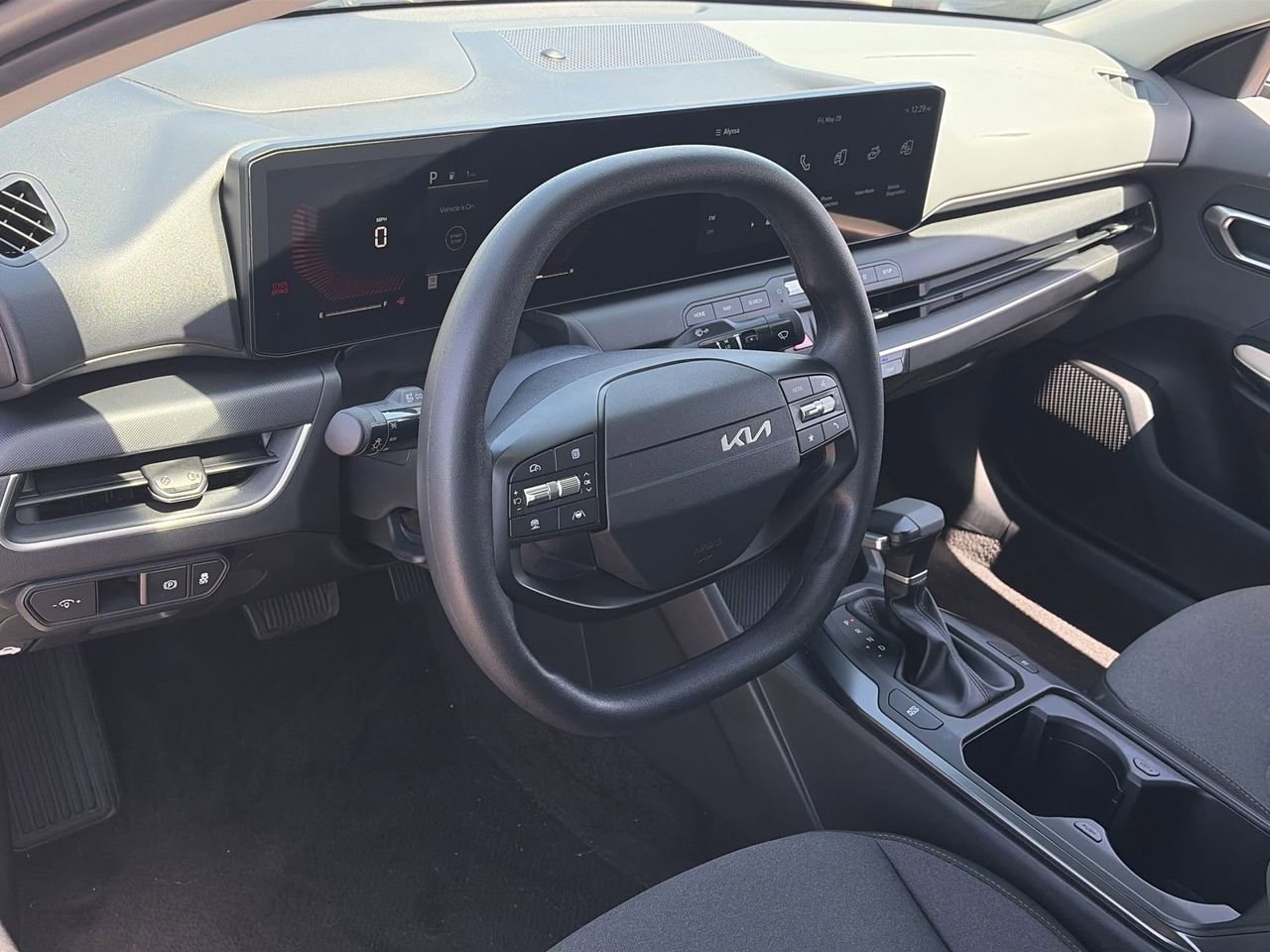 Certified 2025 Kia K4 FWD image 17