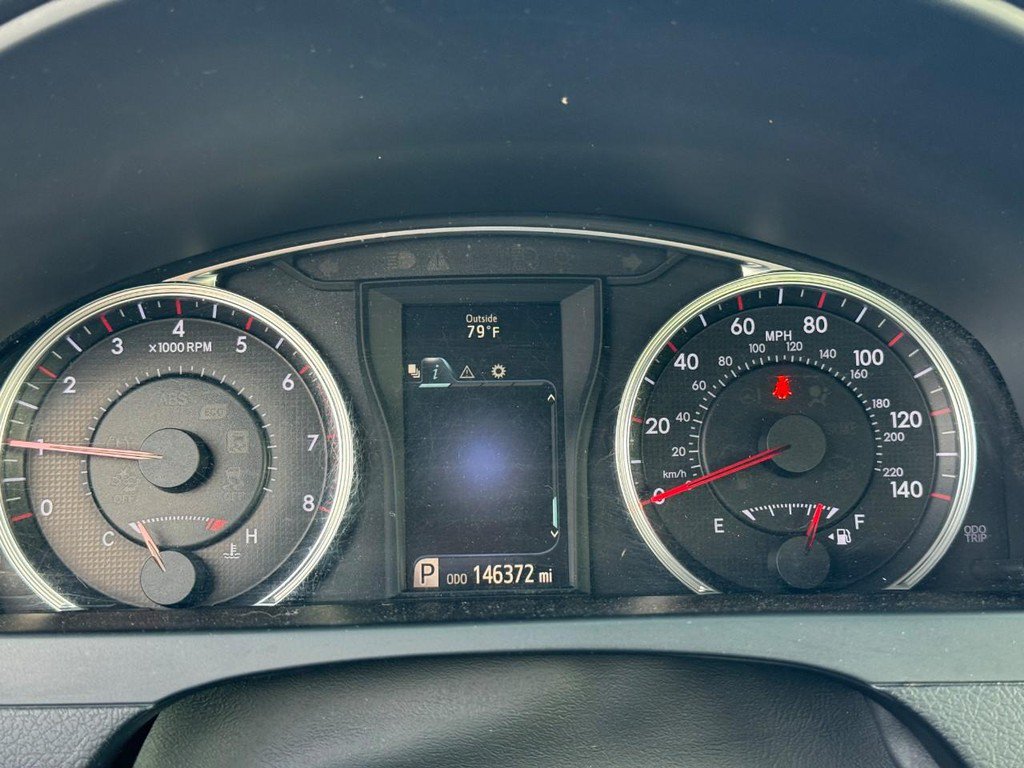 Used 2016 Toyota Camry SE FWD image 23