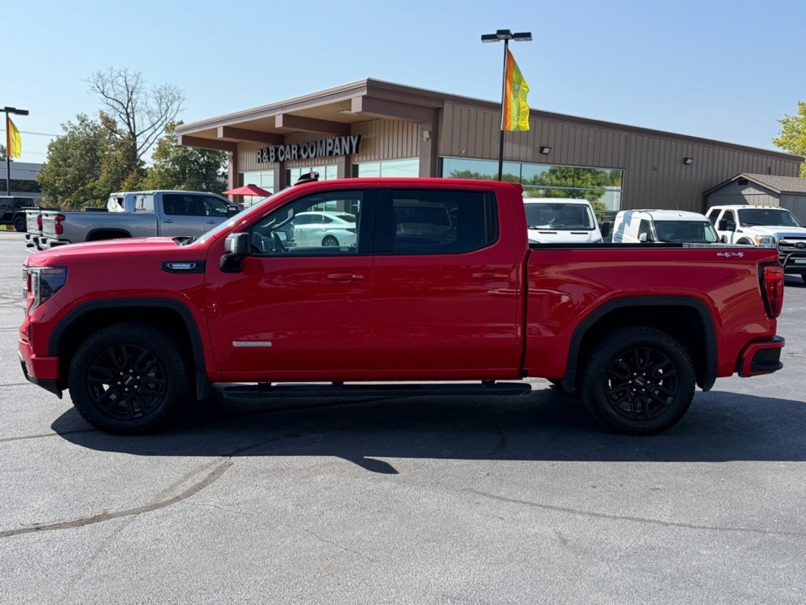 Used 2022 GMC Sierra 1500 Elevation w/ Elevation Premium Package image 5