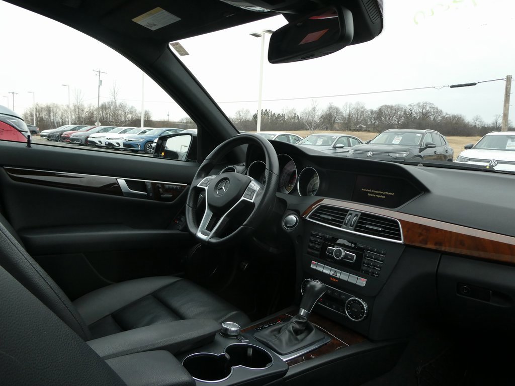 Used 2012 Mercedes-Benz C 300 4MATIC Sedan image 38