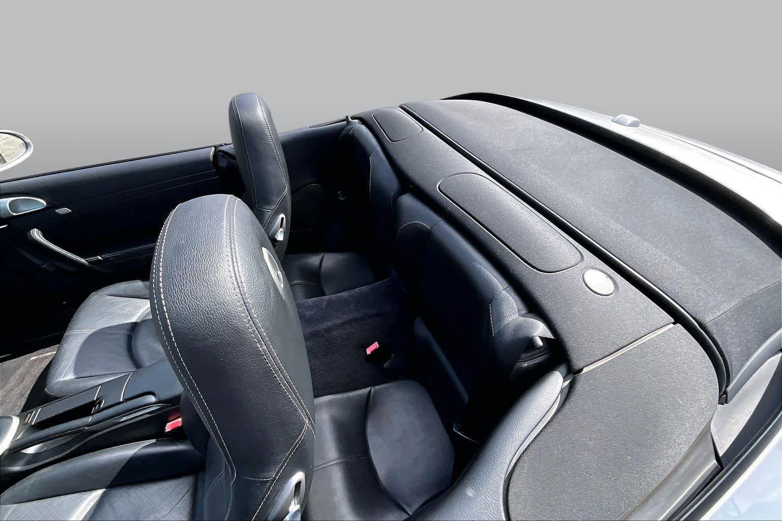 Used 2011 Porsche 911 Carrera RWD image 18