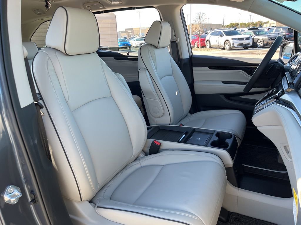 Certified 2026 Honda Odyssey Touring image 31