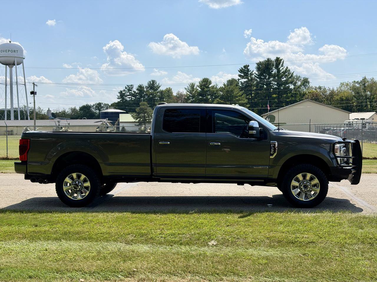 Used 2022 Ford F350 Platinum AWD/4WD image 7