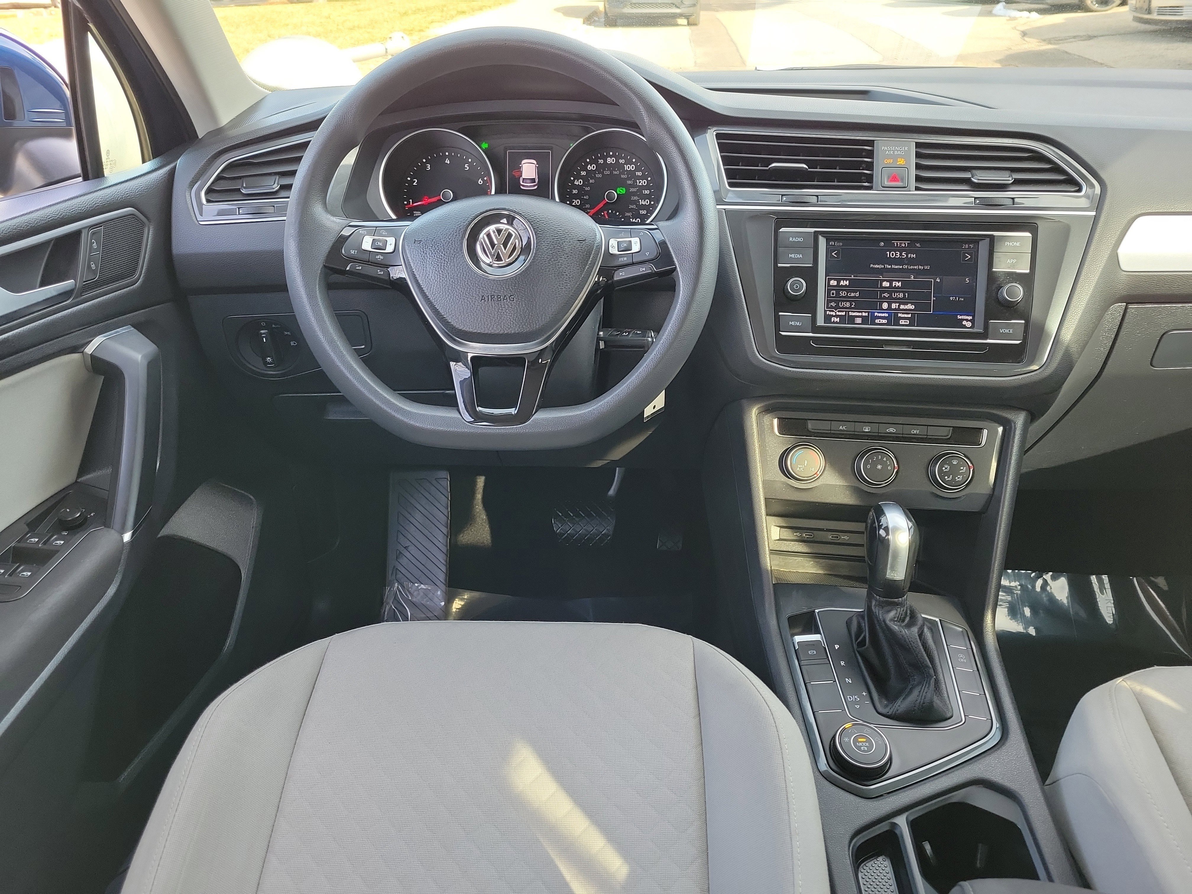 Used 2020 Volkswagen Tiguan S image 10