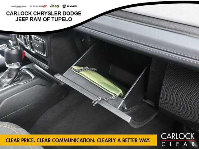 Used 2025 Jeep Wrangler Sahara image 41