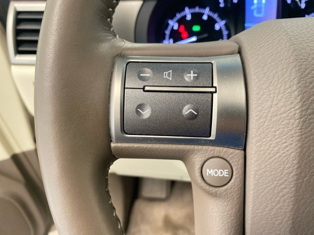 Used 2014 Lexus GX 460 Luxury AWD/4WD image 19