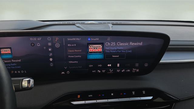 Used 2025 Buick Enclave Sport Touring w/ Power Package image 12