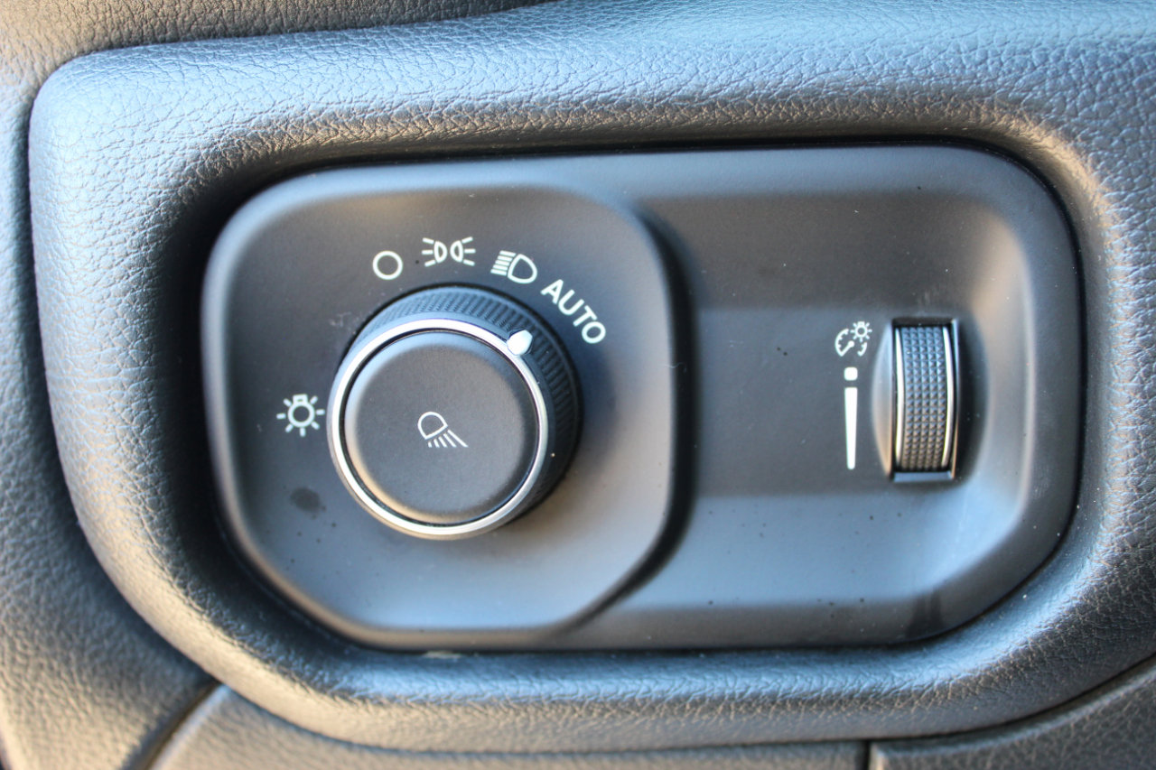 Used 2021 RAM 3500 Tradesman image 21