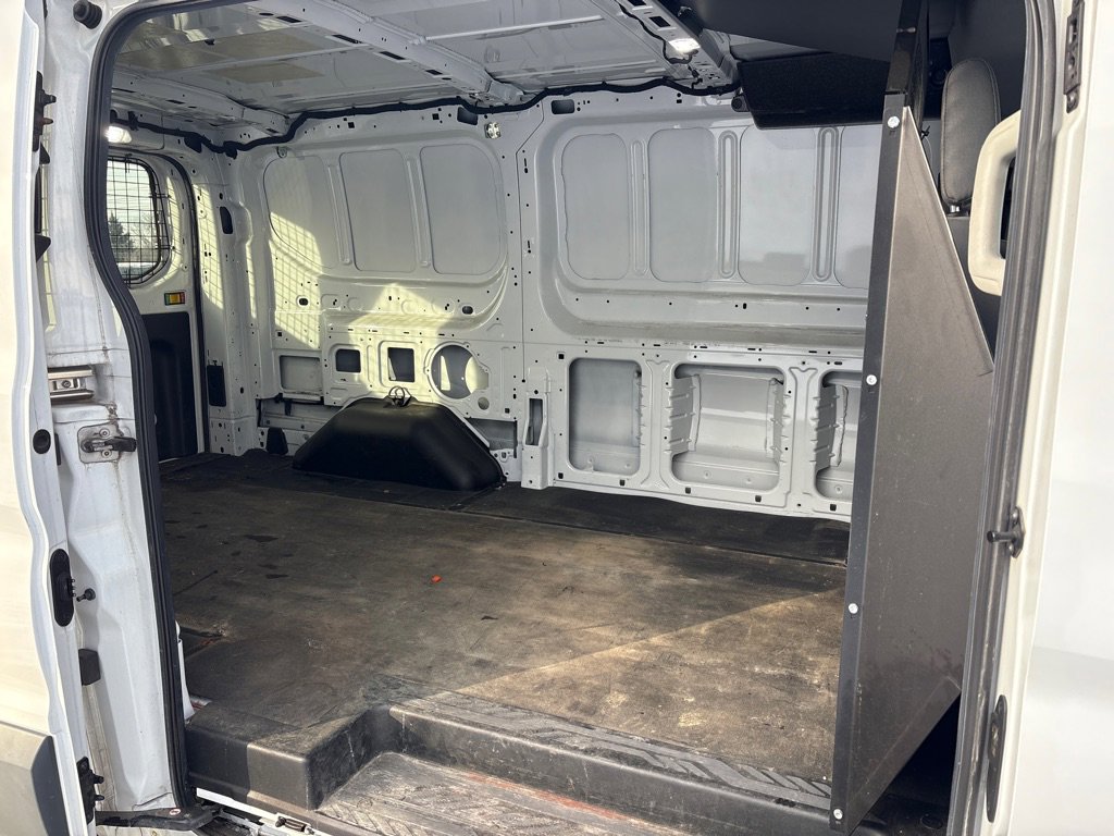 Used 2018 Ford Transit 250 T-250 image 16