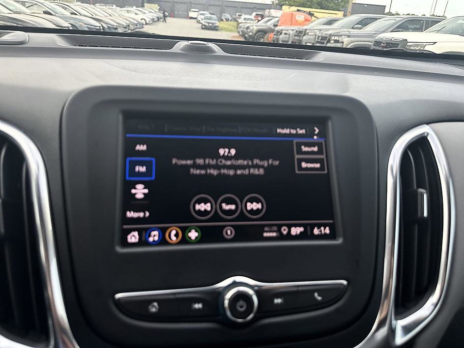 Used 2022 Chevrolet Equinox LS image 24