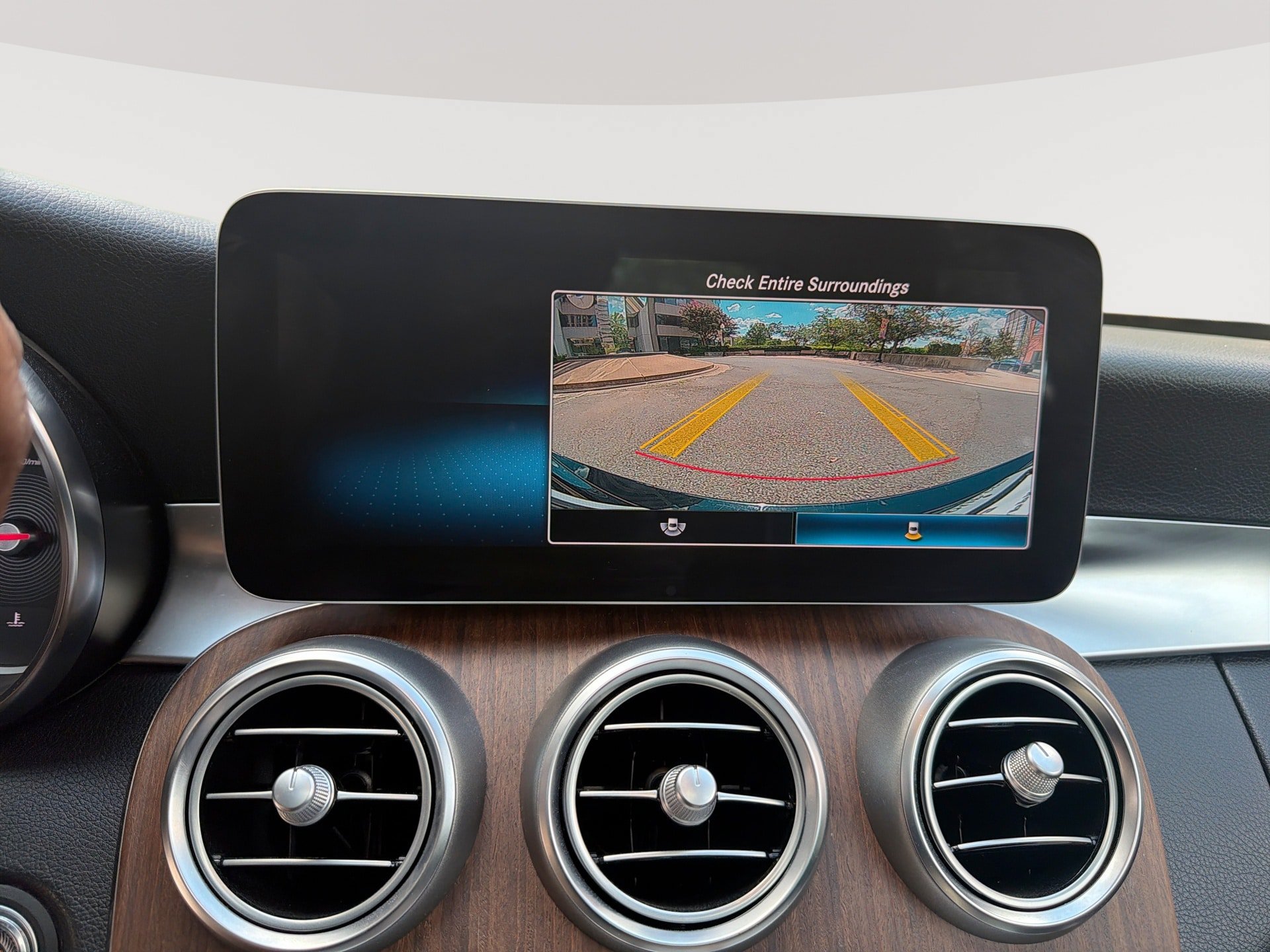 Used 2019 Mercedes-Benz C 300 Sedan image 25