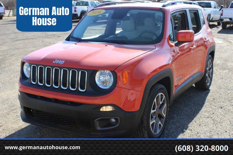 Used 2016 Jeep Renegade Latitude w/ Cold Weather Group FWD image 1
