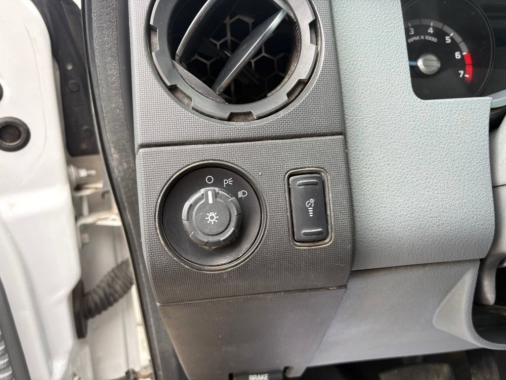 Used 2015 Ford F350 XL w/ Power Equipment Group AWD/4WD image 13