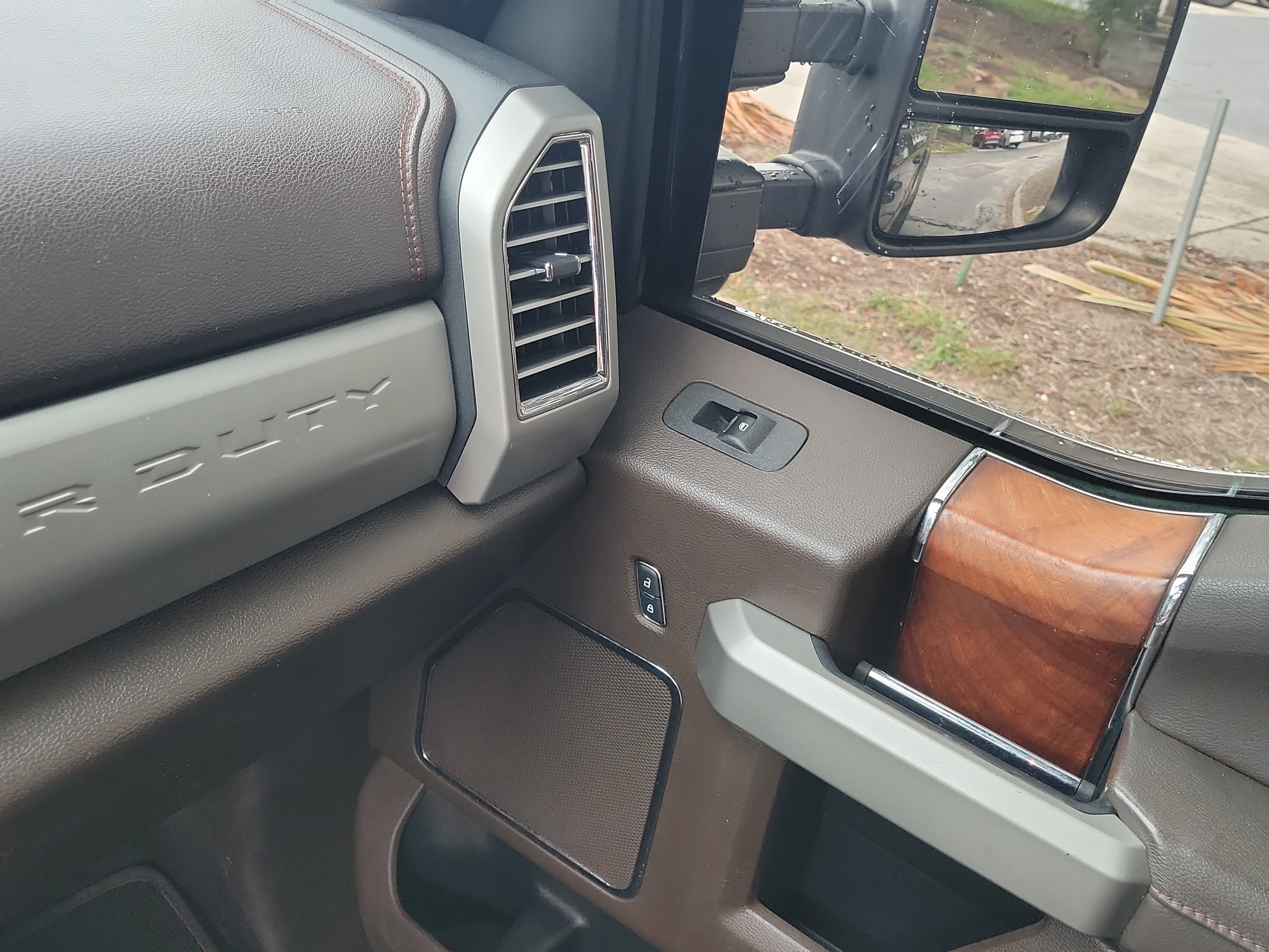 Used 2017 Ford F250 King Ranch w/ King Ranch Ultimate Package AWD/4WD image 29
