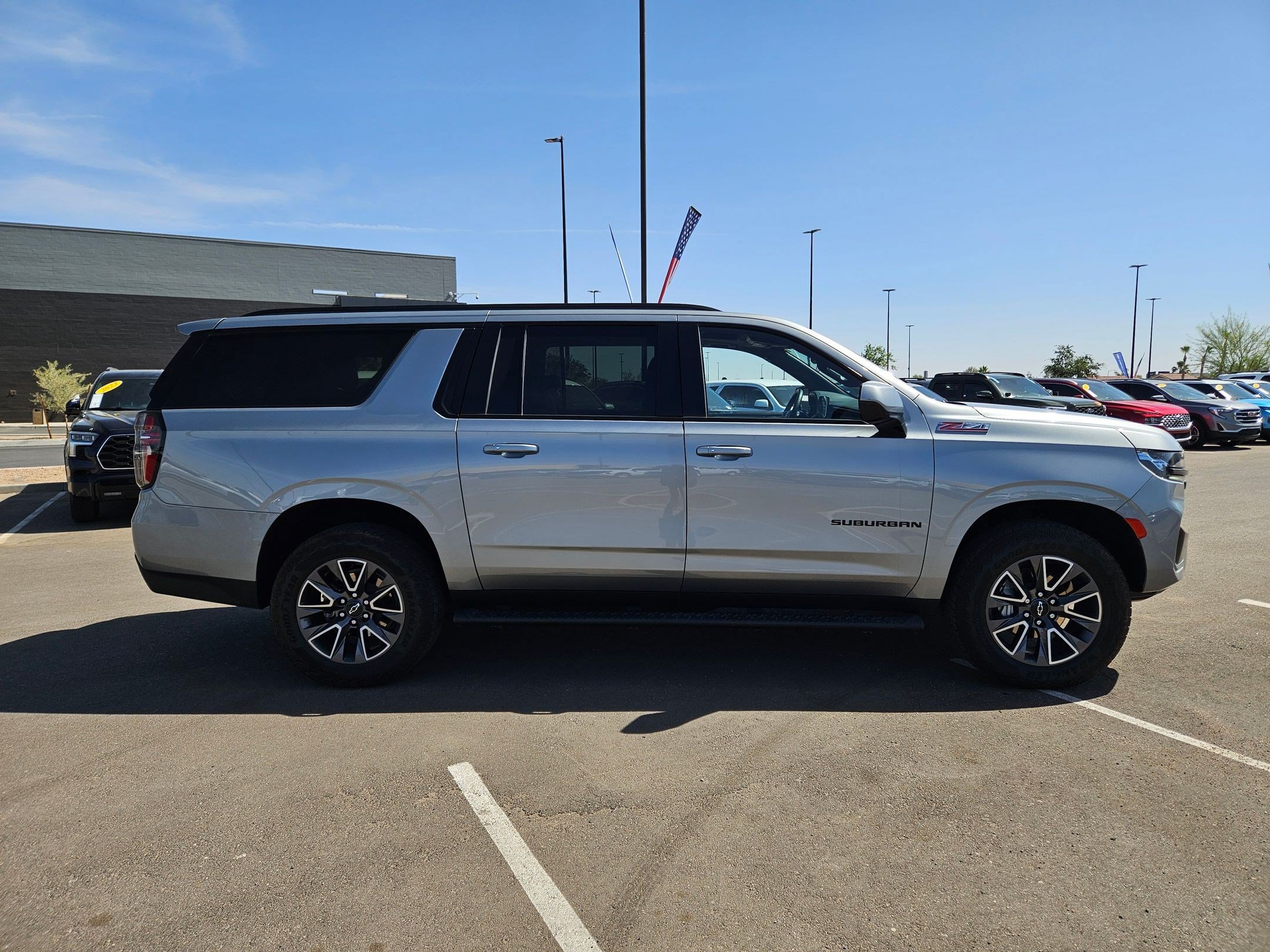 Certified 2024 Chevrolet Suburban Z71 AWD/4WD image 6