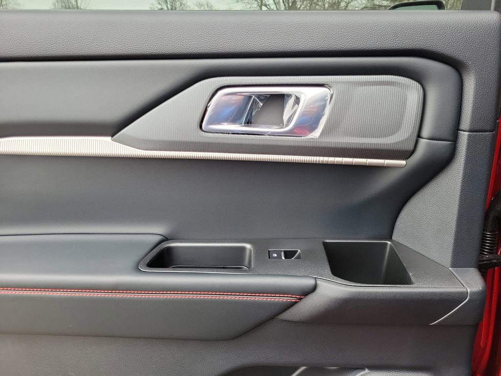 New 2026 Ford Explorer ST-Line w/ ST-Line Street Pack image 14