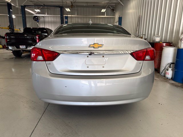 Used 2019 Chevrolet Impala LT w/ LT Leather Package FWD image 10