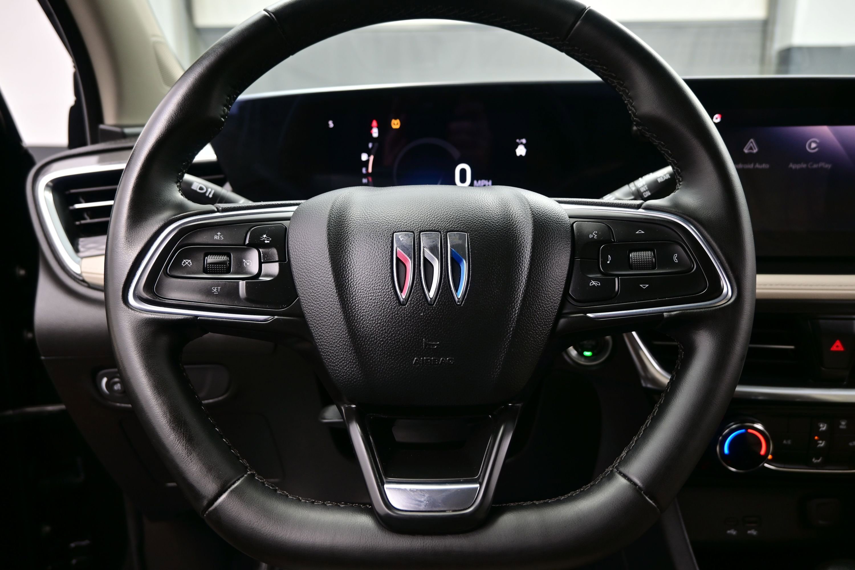 Used 2024 Buick Encore GX Sport Touring FWD image 22