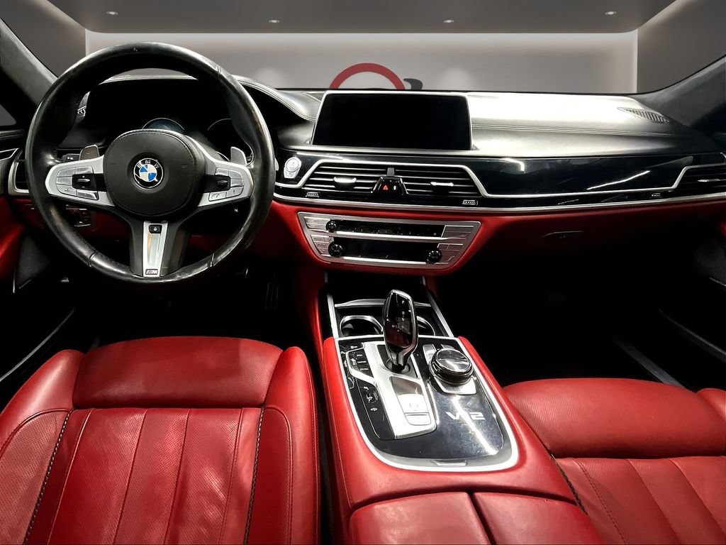 Used 2018 BMW M760i xDrive AWD/4WD image 9