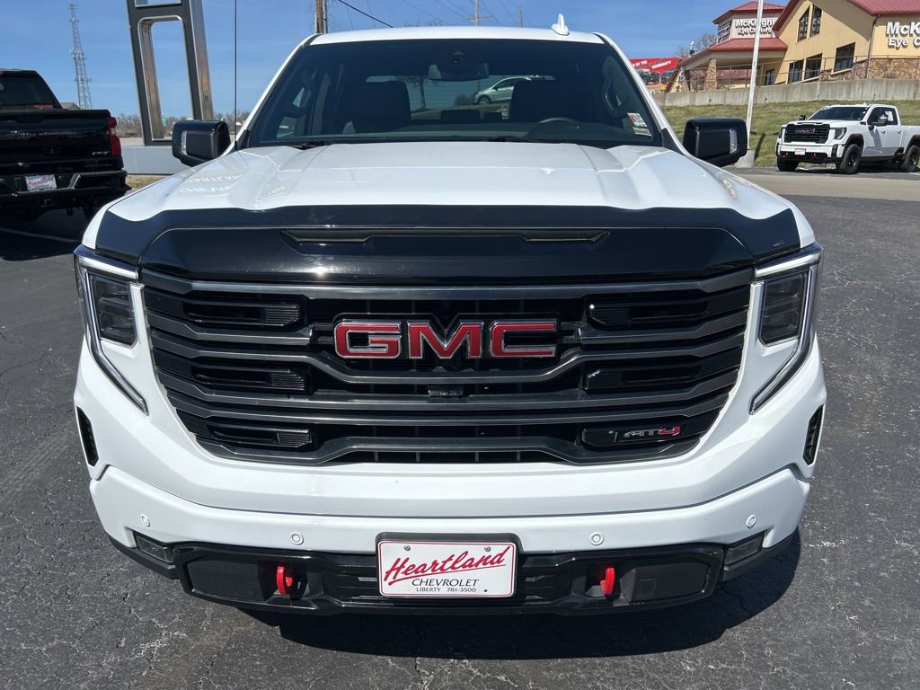 Used 2025 GMC Sierra 1500 AT4 AWD/4WD image 2