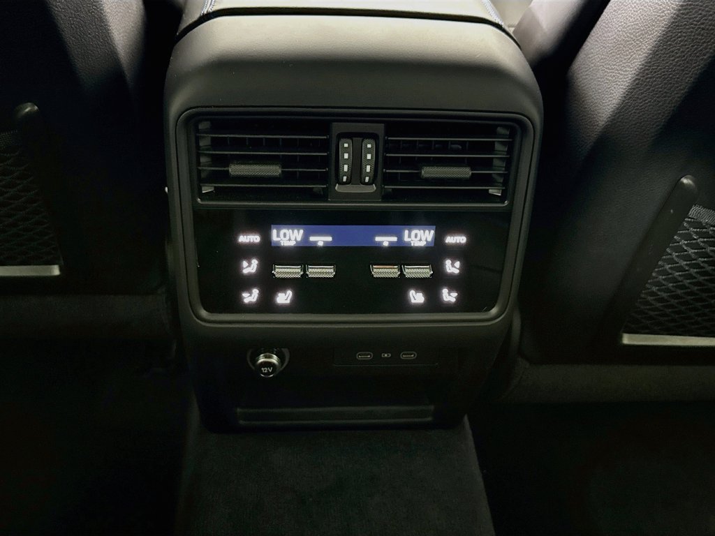 Certified 2026 Porsche Cayenne Turbo GT AWD/4WD image 26