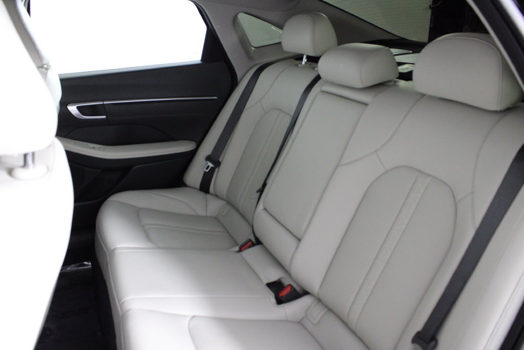 Certified 2023 Hyundai Sonata Limited FWD image 21