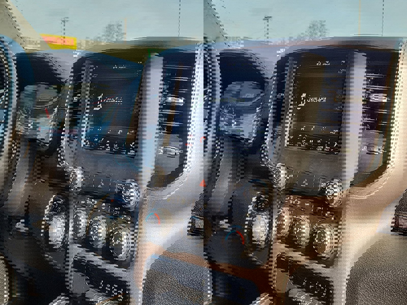 Used 2021 RAM 1500 Laramie image 10