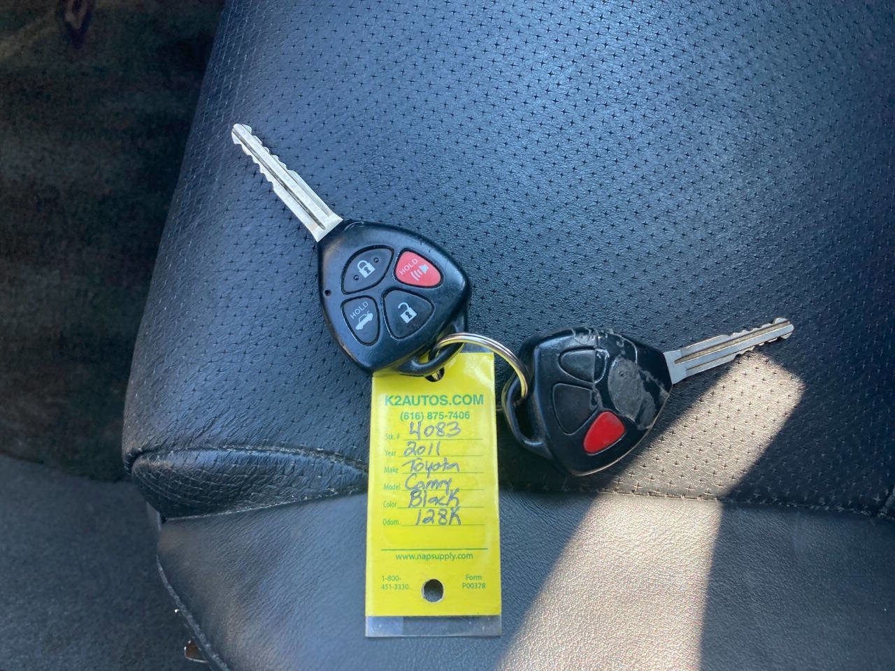 Used 2011 Toyota Camry XLE image 13