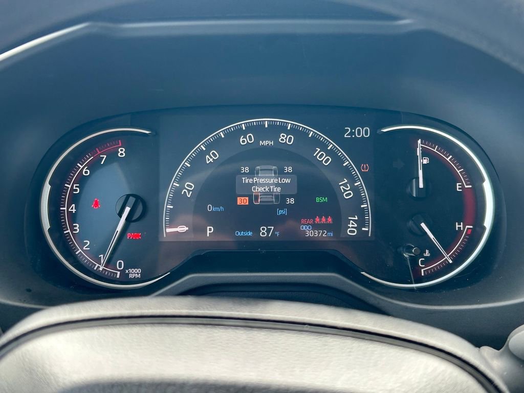 Certified 2025 Toyota RAV4 XLE FWD image 31