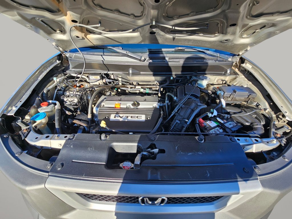 Used 2004 Honda Element EX image 16