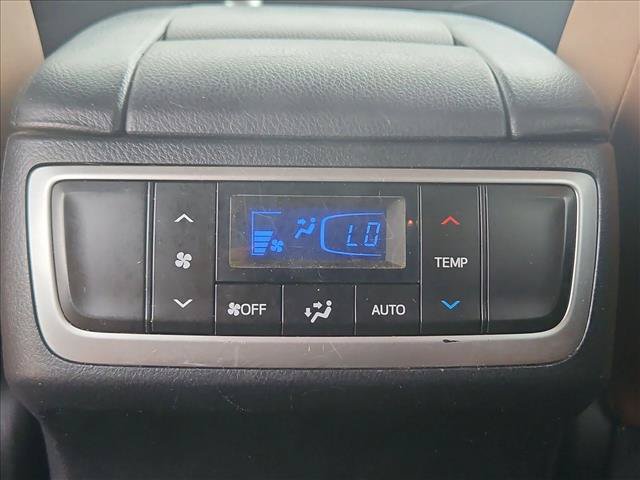 Used 2017 Toyota Highlander Limited FWD image 17